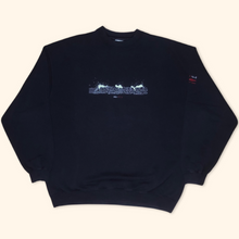 Lade das Bild in den Galerie-Viewer, Illmatic Graffiti Hip Hop Sweater (L)
