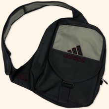 Lade das Bild in den Galerie-Viewer, Adidas Vintage Sling Bag
